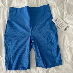 Lulelemon biker shorts